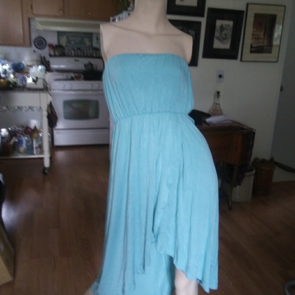 Body Central Dresses & Skirts - Strapless faux wrap dress